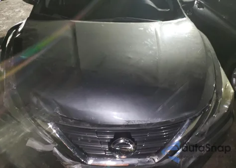 2018 Nissan Altima 2.5 z USA, uszkodzony, nr VIN 1N4AL3AP1JC149399